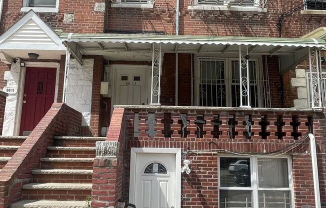 88 13 CORONA AVE