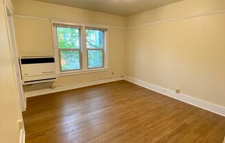 Studio, 1 bath, 326 sqft, $1,295, Unit 08