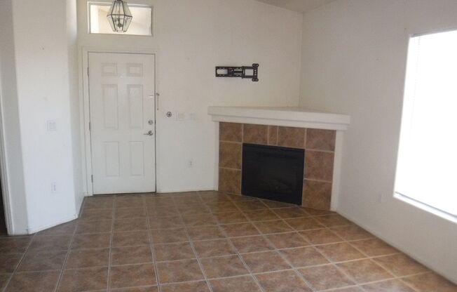SECOND STORY CONDO IN GATED COMMUNITY WITH ACCESS TO POOL/SPA