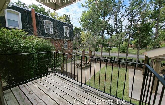 5101 NE CHOUTEAU TRFY