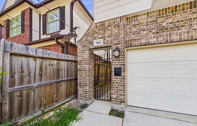 Stunning 3/2.5/2 Craftsman home in highly desirable and sought after Heights Location!