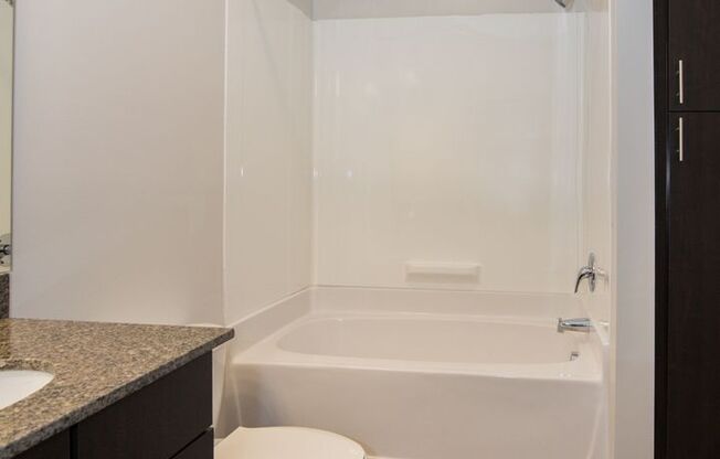 1 bed, 1 bath, 588 sqft, $1,235, Unit 301