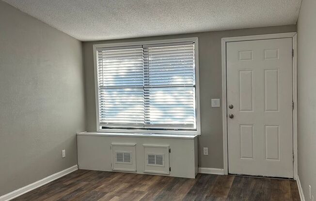 1 bed, 1 bath, 576 sqft, $1,095, Unit 168