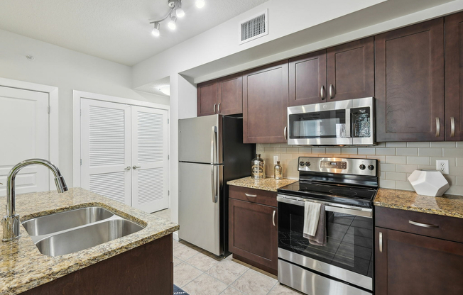 39-web-or-mls-Congress Park Dr unit 326-035