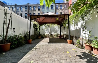 162 W 120 ST