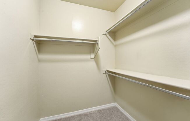 2 beds, 2 baths, $1,595