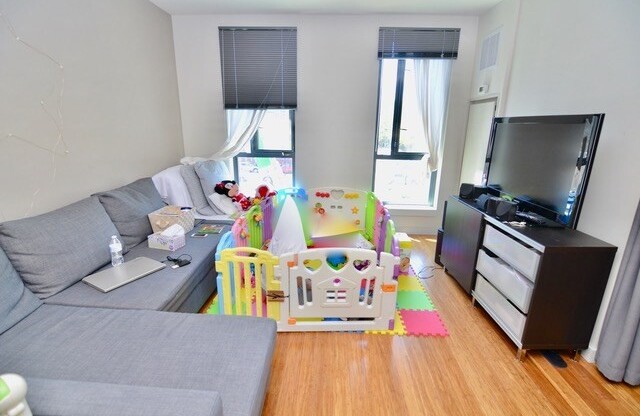 1 bed, 1 bath, 578 sqft, $3,000, Unit 304