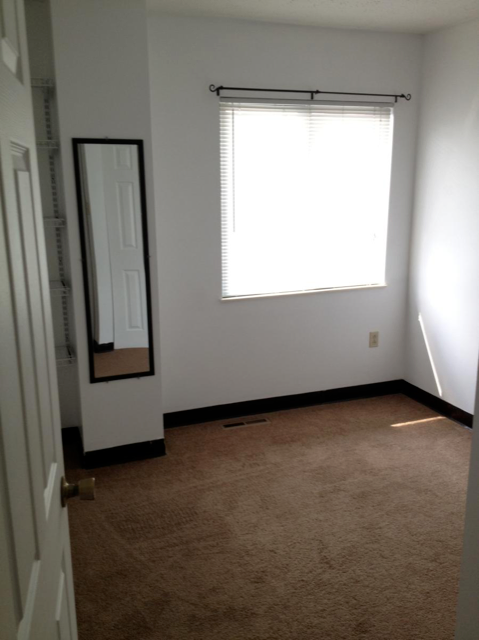 3 beds, 1 bath, $1,525