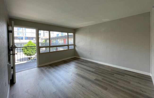 1 bed, 1 bath, 350 sqft, $1,195, Unit 309