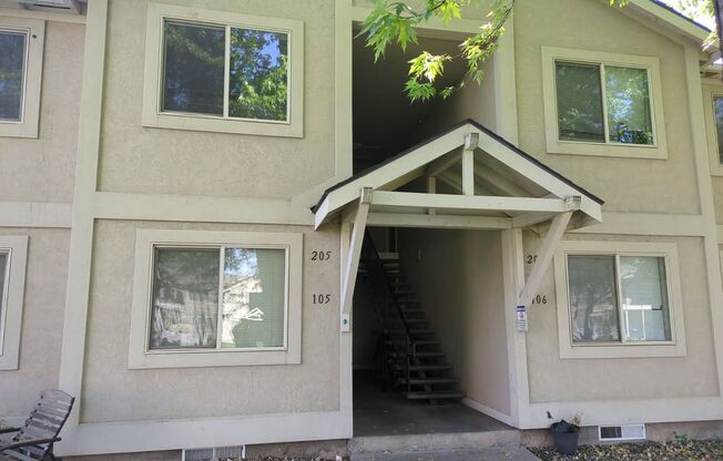 1928 J St #205 - Seasonal Pool