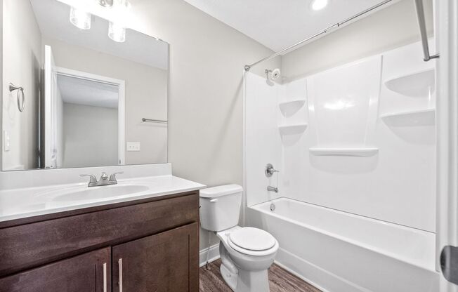 3 beds, 3 baths, $1,425, Unit # 201