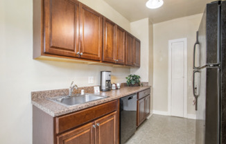 365 Hanover Ave
