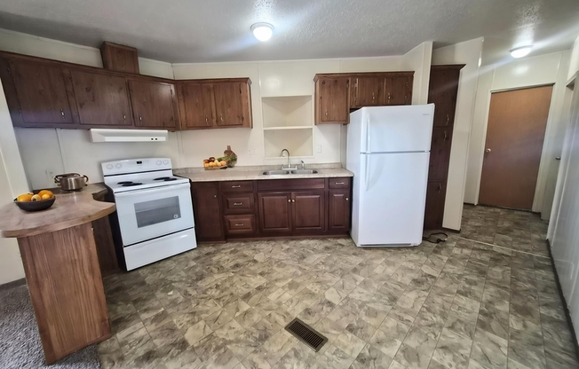775 STEELE RD
