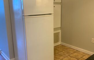 Studio, 1 bath, 600 sqft, $795, Unit 6