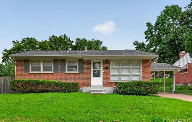 3 beds, 1 bath, 1,292 sqft, $1,900, Unit Barton Place- 45
