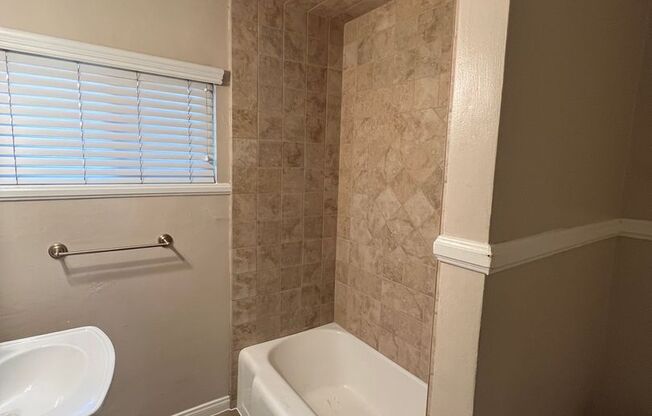 3 beds, 1 bath, $1,795