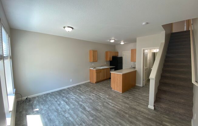 Beaverton Townhome + 1 car Garage - 2 Bedrooms 2.5 Baths, 1,035 Sq. Ft.