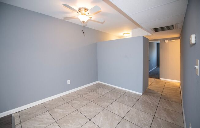 1 bed, 1 bath, 718 sqft, $1,395, Unit 101-J3