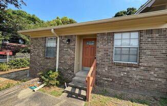 2 beds, 1 bath, $1,295