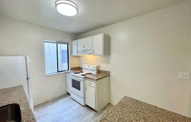 2 beds, 1 bath, $3,675, Unit #7