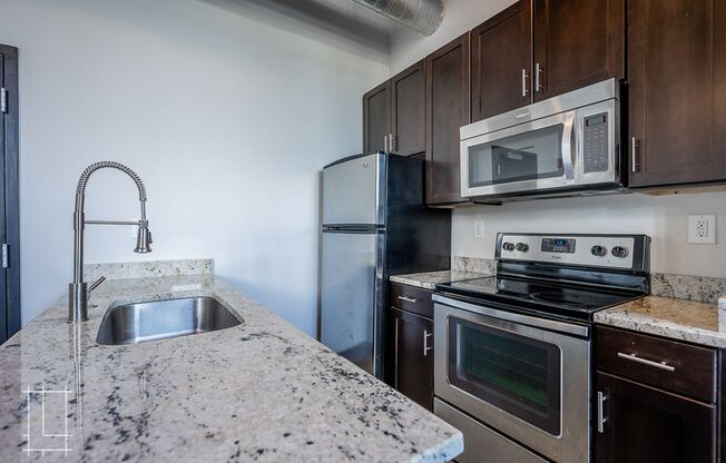 1 bed, 1 bath, $1,330, Unit 727 N. 4th St. Apt. 201