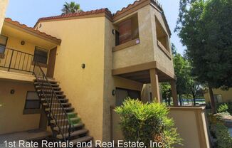 1132 W Blaine Unit 201