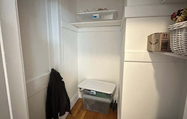 Studio, 1 bath, 500 sqft, $1,950, Unit 25