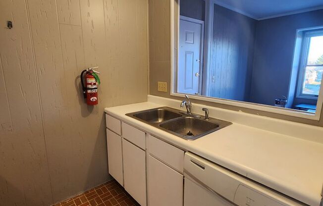 1 bed, 1 bath, $699, Unit #35