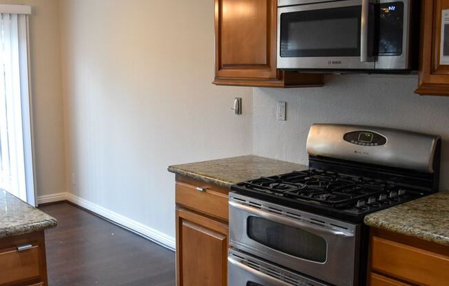 3 beds, 2.5 baths, $4,350, Unit # 11