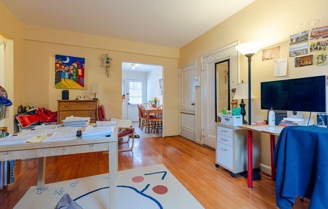 2 beds, 1 bath, 703 sqft, $2,600, Unit 1