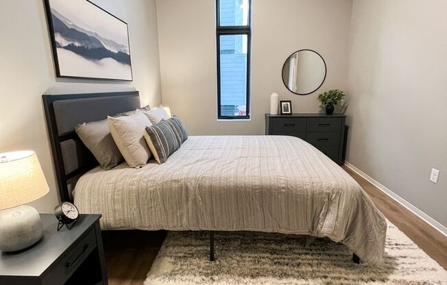 2 beds, 2 baths, 943 sqft, $1,900, Unit 2201