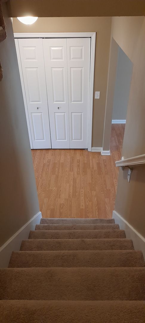 3 beds, 2.5 baths, 1,320 sqft, $1,400, Unit 1491 Shelby Circle