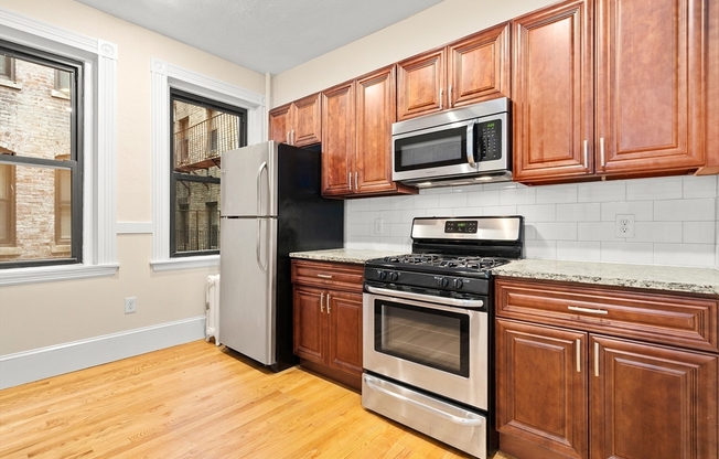 1 bed, 1 bath, 579 sqft, $3,100, Unit 18