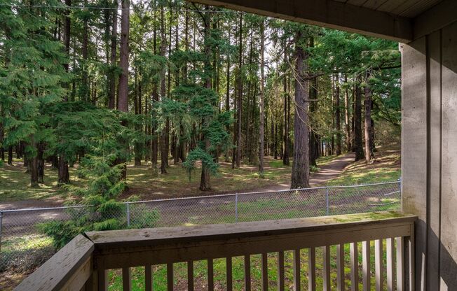 2 beds, 1 bath, 776 sqft, $1,450