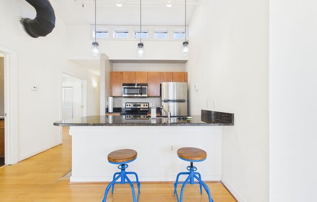 2 beds, 2 baths, 862 sqft, $1,585, Unit 4H