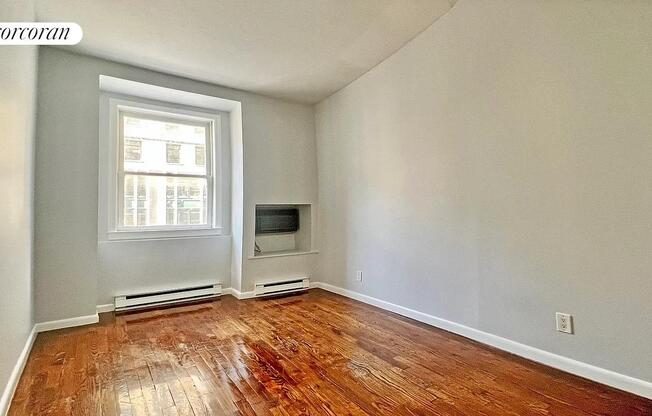 1 bed, 1 bath, $2,700, Unit 3F