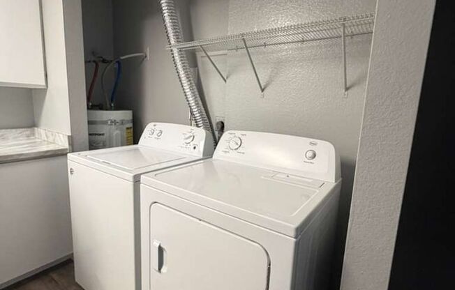 2 beds, 1 bath, 850 sqft, $1,575, Unit 1107 D5