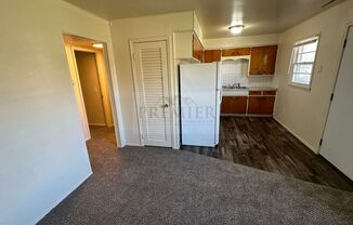 2 beds, 1 bath, $950, Unit MBB-2