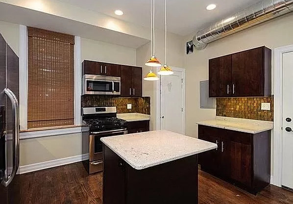 2155 W POTOMAC AVE