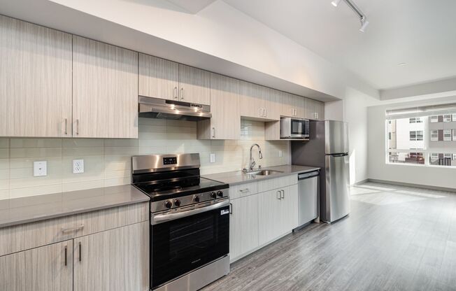 1 bed, 1 bath, $1,600, Unit Unit B216