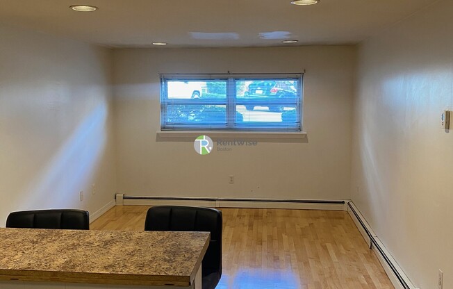 9 COMMONWEALTH CT