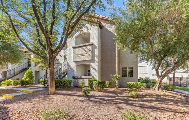 LOVELY CONDO!