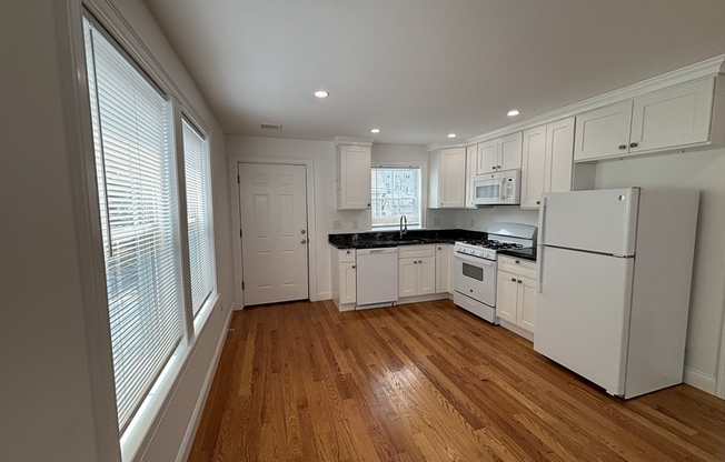 160 BOW ST