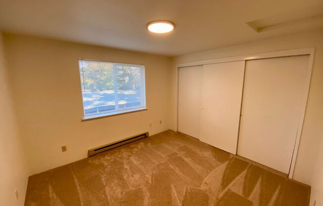 2 beds, 1 bath, $1,650