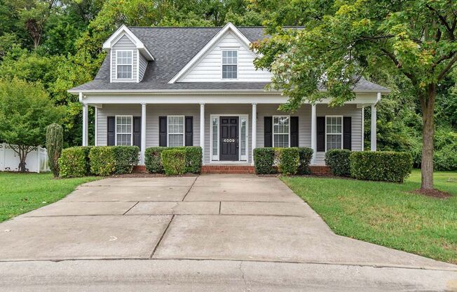 Charming 3 bedroom, 2.5 bath home in Zebulon, NC!