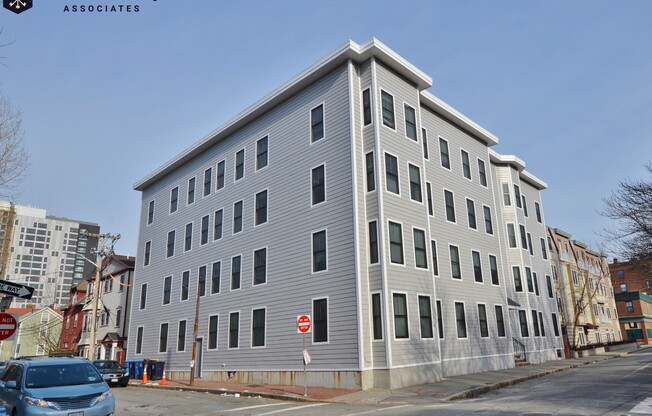 39 BROOKLINE ST
