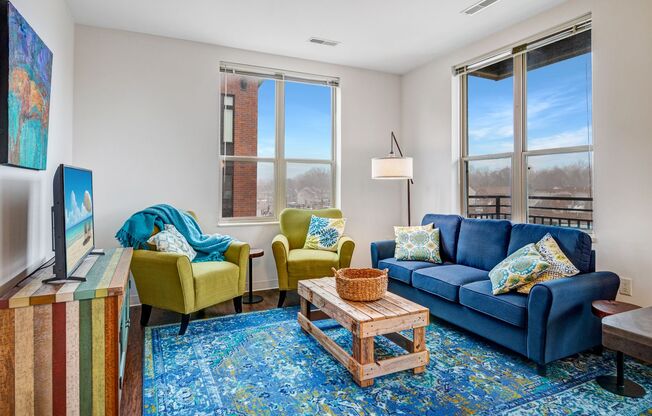 2 beds, 2 baths, 1,030 sqft, $3,450, Unit 329