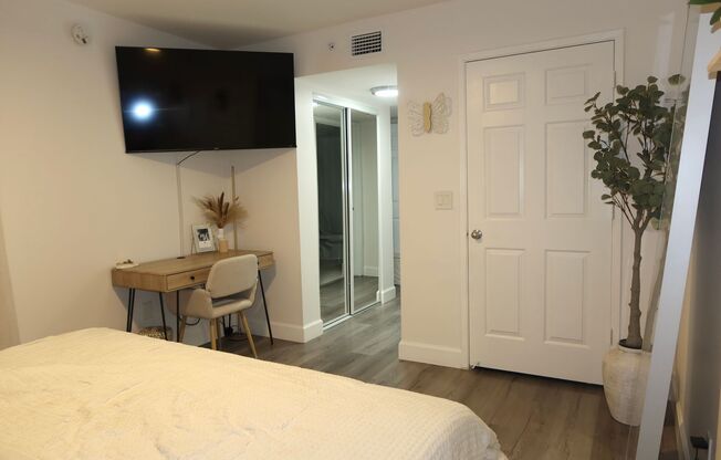 2 beds, 2 baths, 1,124 sqft, $2,600, Unit Bedroom 1