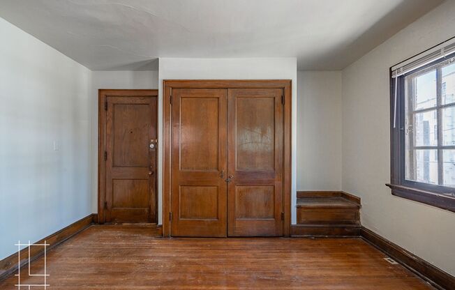 Studio, 1 bath, $915, Unit 29 W. 1st Ave Apt. 6