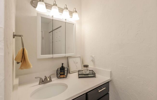 River Hills Flats -Studio, 1-Bedroom Flats in Hixson/Chattanooga TN!